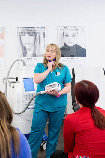 Auxiliar Operadora de Depilacion Definitiva Laser